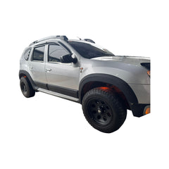 Set 12 protectii bandouri aripa si usa compatibil Dacia Duster I 2010-2017