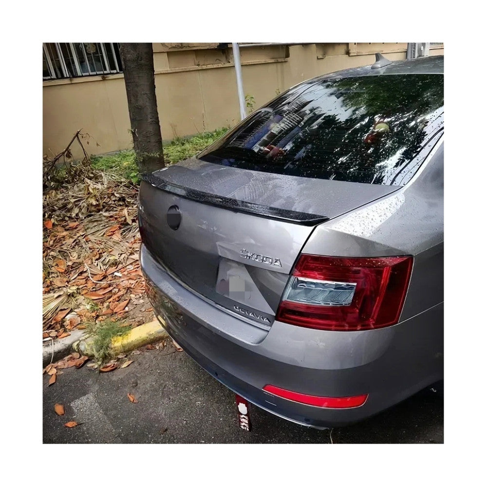 Eleron portbagaj auto Skoda Octavia III 2013-2019 negru piano black