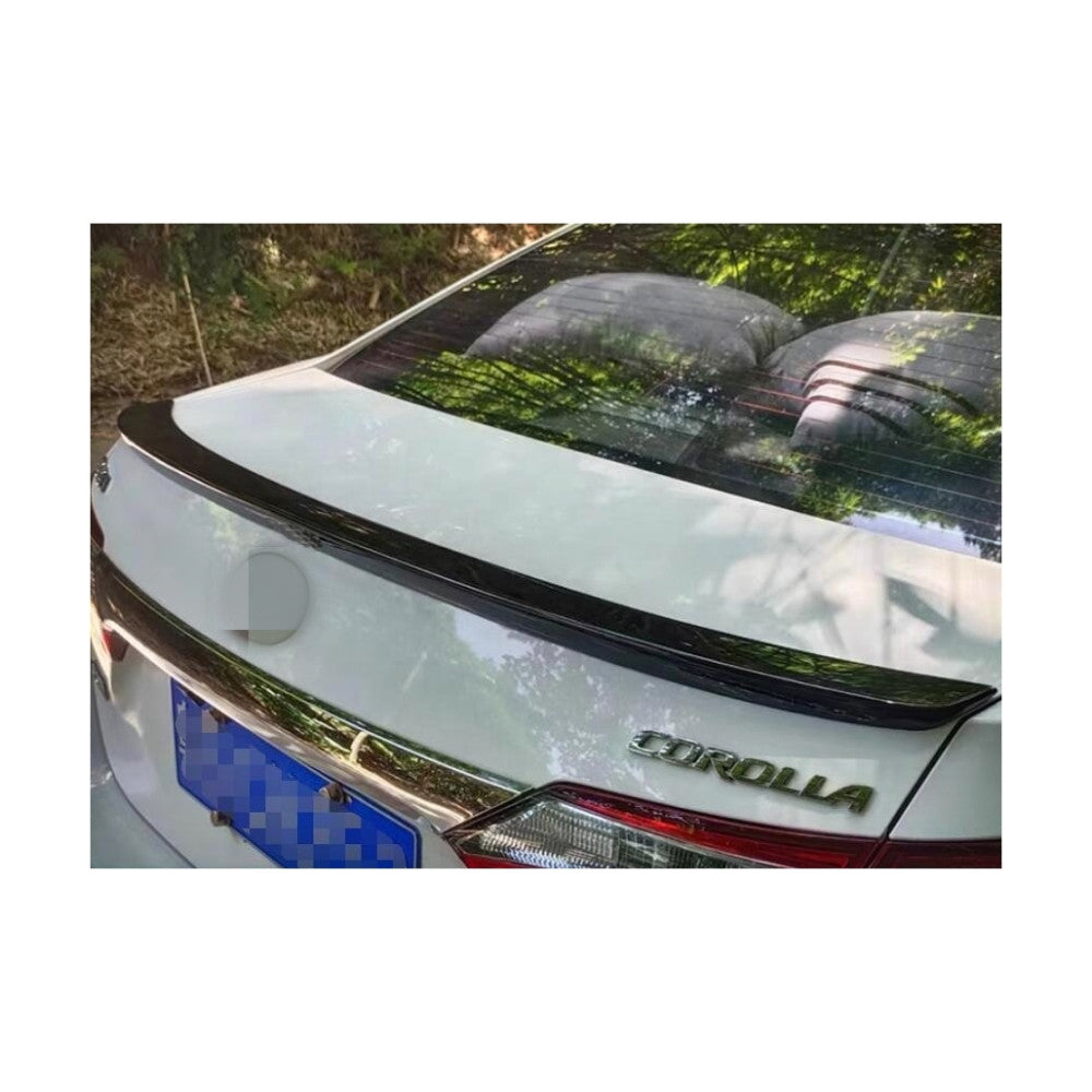 Eleron portbagaj auto Toyota Corolla 2013-2018 negru piano black
